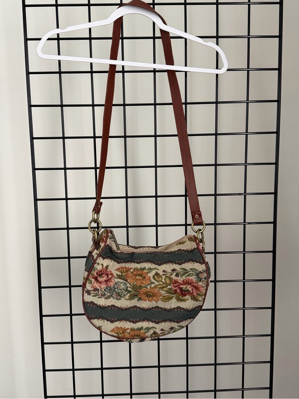 Vintage Floral Tapestry Crescent Crossbody Bag - Brown Strap